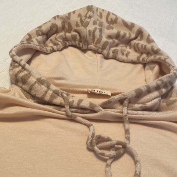 Hooded pullover - Picture 5 of 5